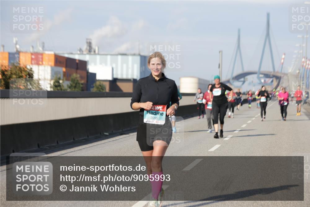 03.10.2025 - Köhlbrandbrückenlauf Jannik Wohlers http://msf.ph/oto/9095993 03.10.2025 10:17:04 Position 3 3095 meine-sportfotos.de