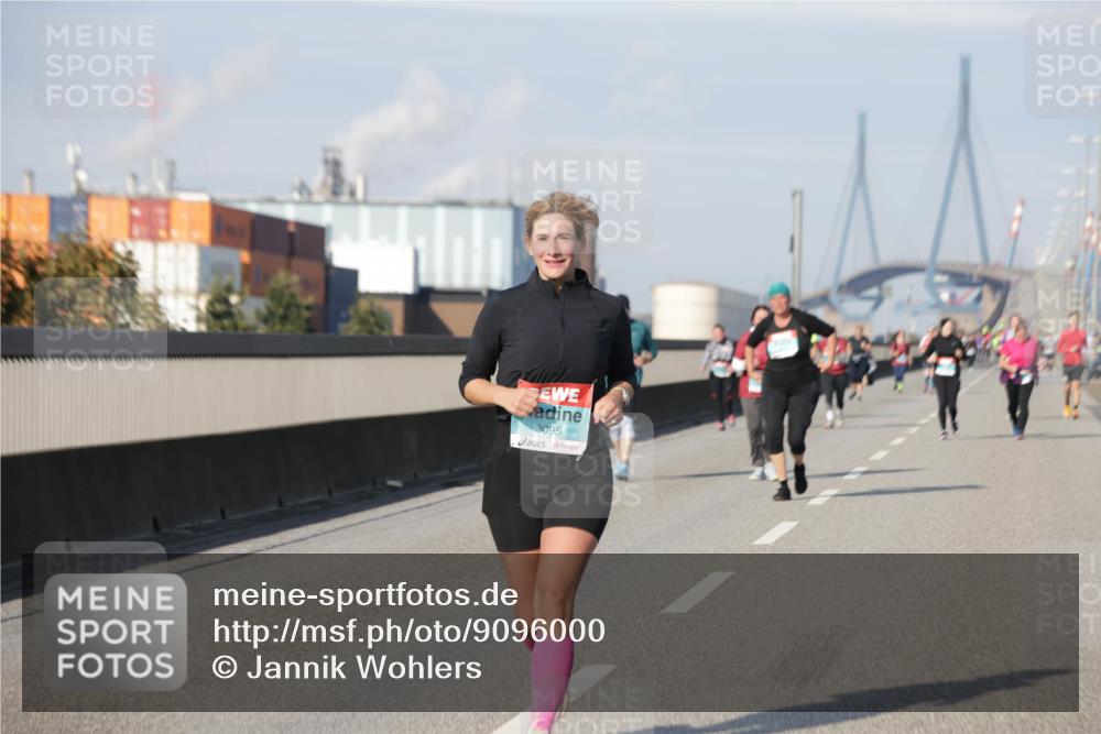 03.10.2025 - Köhlbrandbrückenlauf Jannik Wohlers http://msf.ph/oto/9096000 03.10.2025 10:17:04 Position 3 3095 meine-sportfotos.de