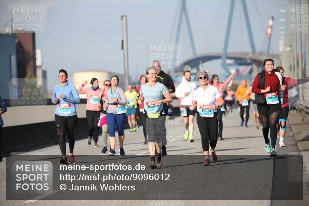 03.10.2025 - Köhlbrandbrückenlauf Jannik Wohlers http://msf.ph/oto/9096012 03.10.2025 10:14:17 Position 3 2781, 2894, 2895 meine-sportfotos.de