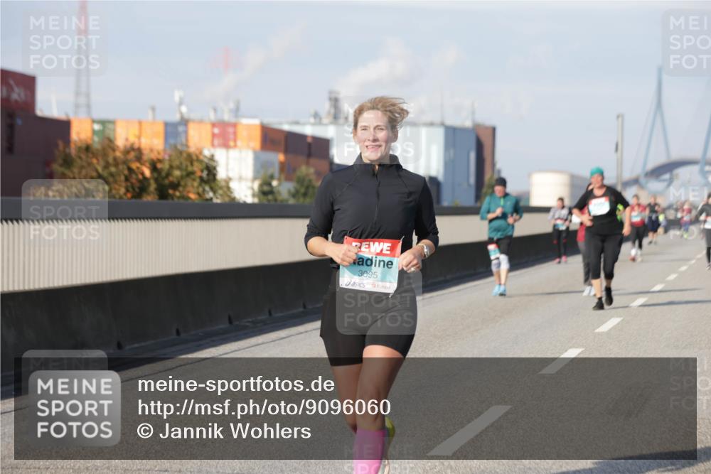 03.10.2025 - Köhlbrandbrückenlauf Jannik Wohlers http://msf.ph/oto/9096060 03.10.2025 10:17:05 Position 3 3095 meine-sportfotos.de