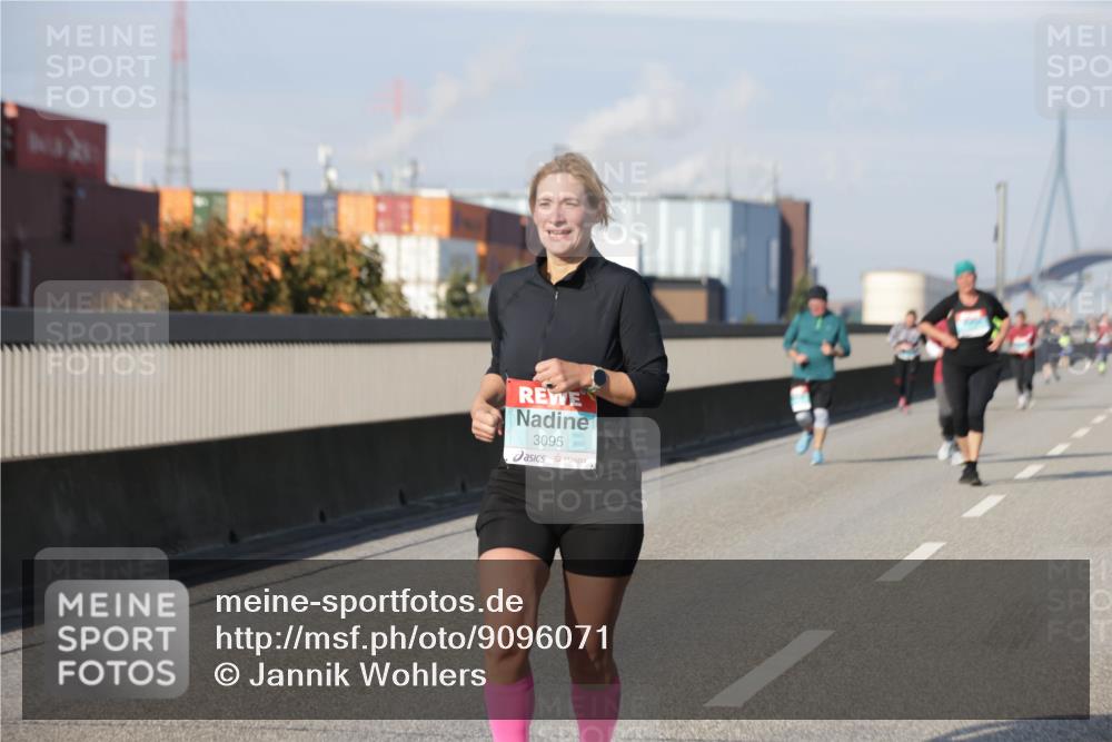 03.10.2025 - Köhlbrandbrückenlauf Jannik Wohlers http://msf.ph/oto/9096071 03.10.2025 10:17:05 Position 3 3095 meine-sportfotos.de