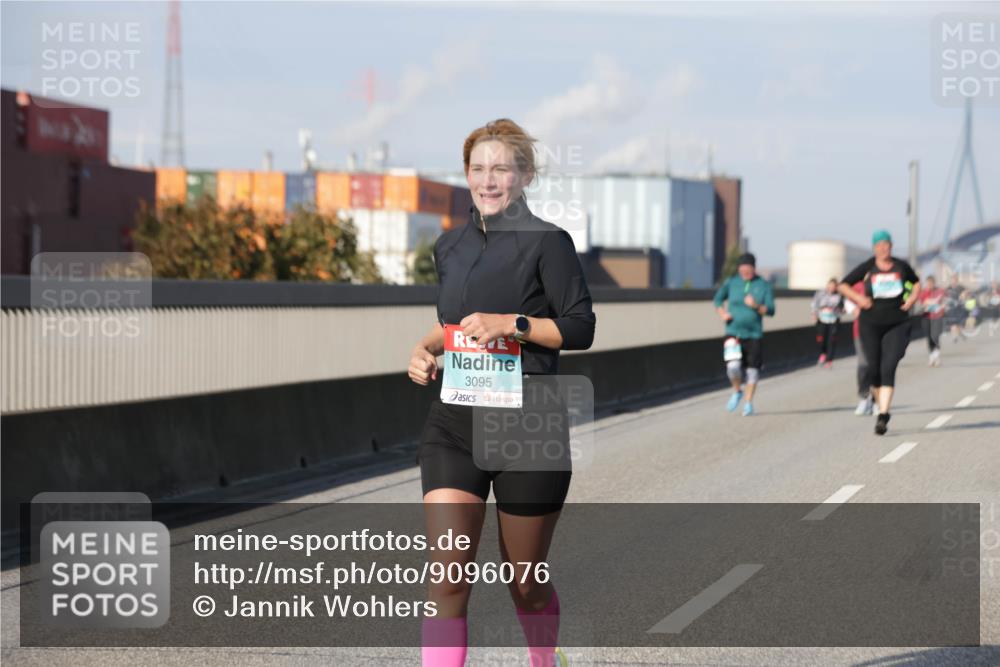 03.10.2025 - Köhlbrandbrückenlauf Jannik Wohlers http://msf.ph/oto/9096076 03.10.2025 10:17:05 Position 3 3095 meine-sportfotos.de