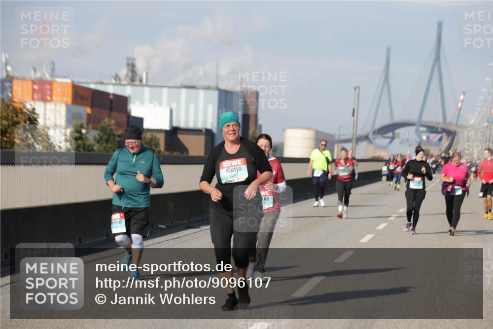 03.10.2025 - Köhlbrandbrückenlauf Jannik Wohlers http://msf.ph/oto/9096107 03.10.2025 10:17:11 Position 3 2288, 30 meine-sportfotos.de