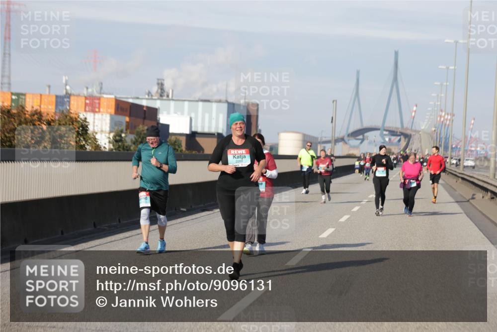 03.10.2025 - Köhlbrandbrückenlauf Jannik Wohlers http://msf.ph/oto/9096131 03.10.2025 10:17:11 Position 3 2288 meine-sportfotos.de