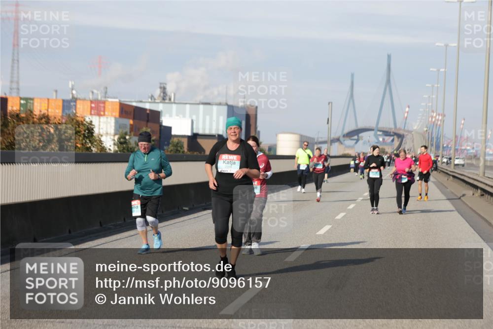 03.10.2025 - Köhlbrandbrückenlauf Jannik Wohlers http://msf.ph/oto/9096157 03.10.2025 10:17:12 Position 3  meine-sportfotos.de