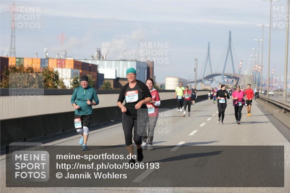 03.10.2025 - Köhlbrandbrückenlauf Jannik Wohlers http://msf.ph/oto/9096193 03.10.2025 10:17:12 Position 3 2288 meine-sportfotos.de
