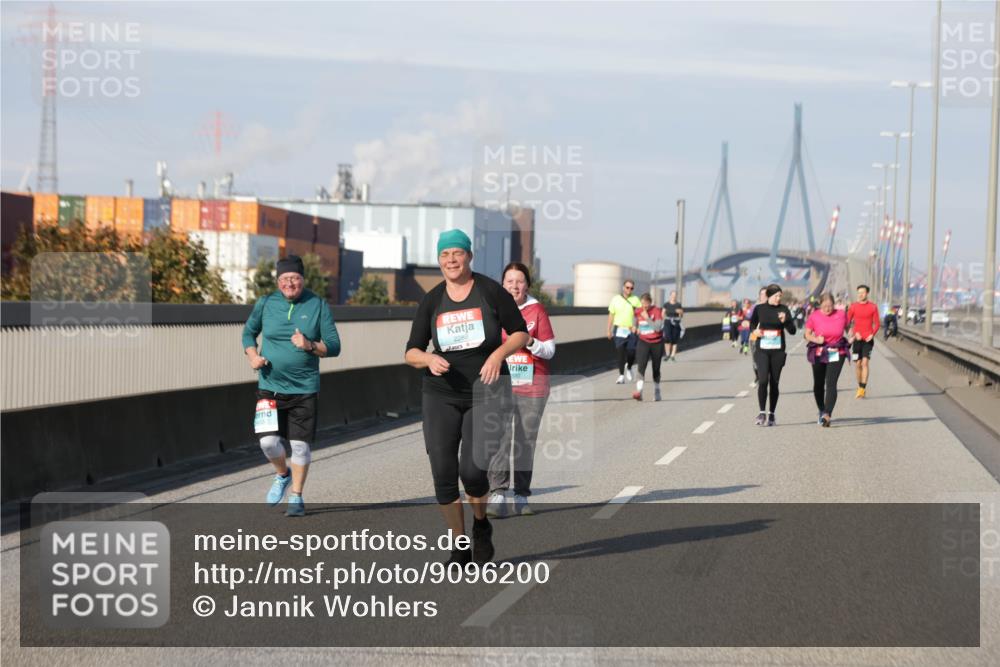 03.10.2025 - Köhlbrandbrückenlauf Jannik Wohlers http://msf.ph/oto/9096200 03.10.2025 10:17:12 Position 3 2288 meine-sportfotos.de