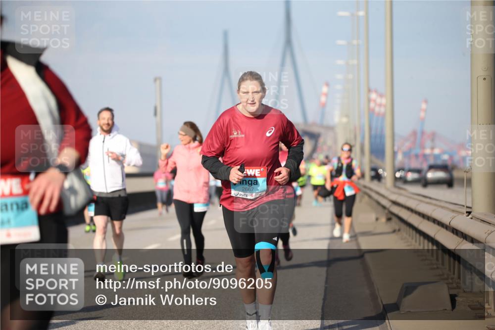 03.10.2025 - Köhlbrandbrückenlauf Jannik Wohlers http://msf.ph/oto/9096205 03.10.2025 10:14:29 Position 3 2667 meine-sportfotos.de