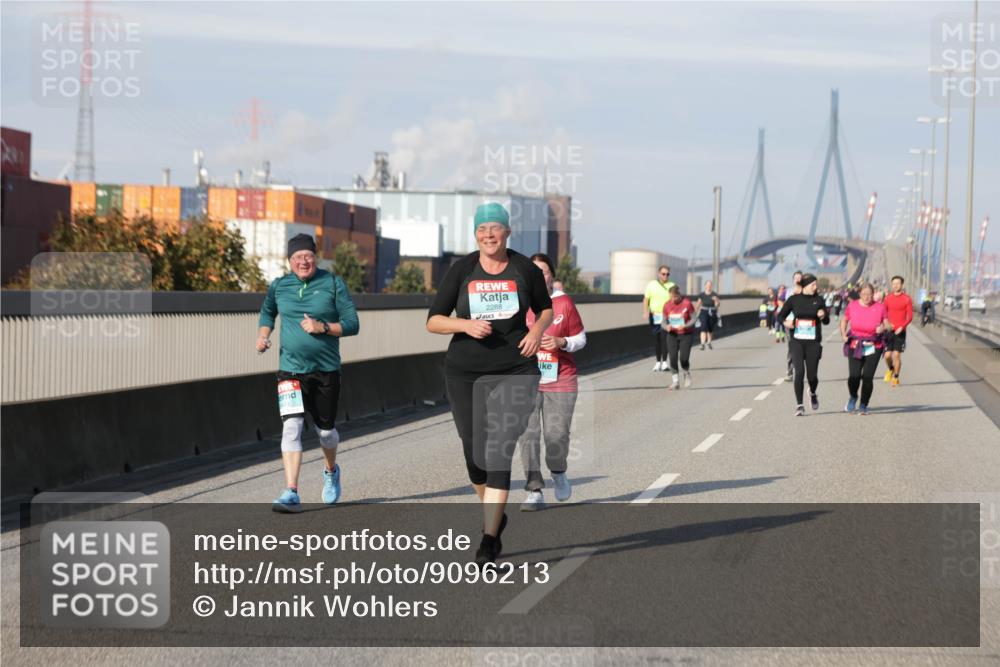 03.10.2025 - Köhlbrandbrückenlauf Jannik Wohlers http://msf.ph/oto/9096213 03.10.2025 10:17:12 Position 3 2288 meine-sportfotos.de