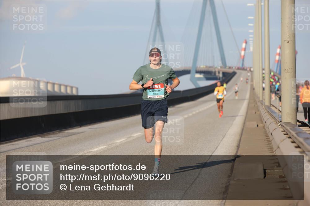 03.10.2025 - Köhlbrandbrückenlauf Lena Gebhardt http://msf.ph/oto/9096220 03.10.2025 09:33:02 Position 2 1008 meine-sportfotos.de