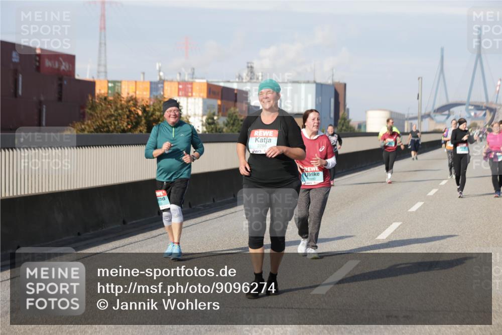 03.10.2025 - Köhlbrandbrückenlauf Jannik Wohlers http://msf.ph/oto/9096274 03.10.2025 10:17:13 Position 3 2288, 1880 meine-sportfotos.de