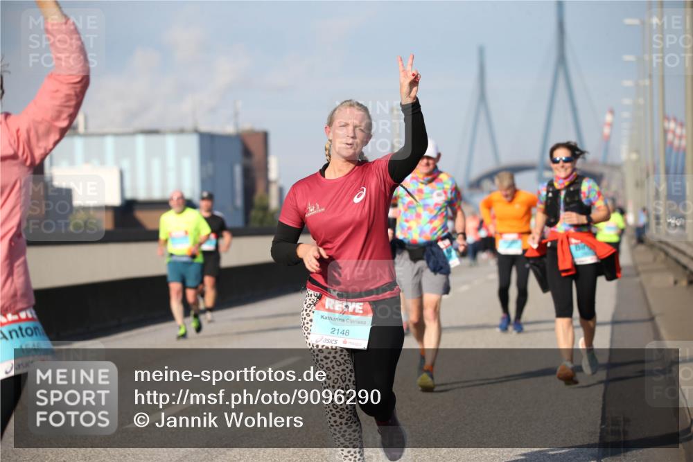 03.10.2025 - Köhlbrandbrückenlauf Jannik Wohlers http://msf.ph/oto/9096290 03.10.2025 10:14:35 Position 3 1546, 2148 meine-sportfotos.de