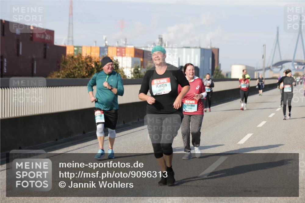 03.10.2025 - Köhlbrandbrückenlauf Jannik Wohlers http://msf.ph/oto/9096313 03.10.2025 10:17:14 Position 3 433, 2288, 1880 meine-sportfotos.de