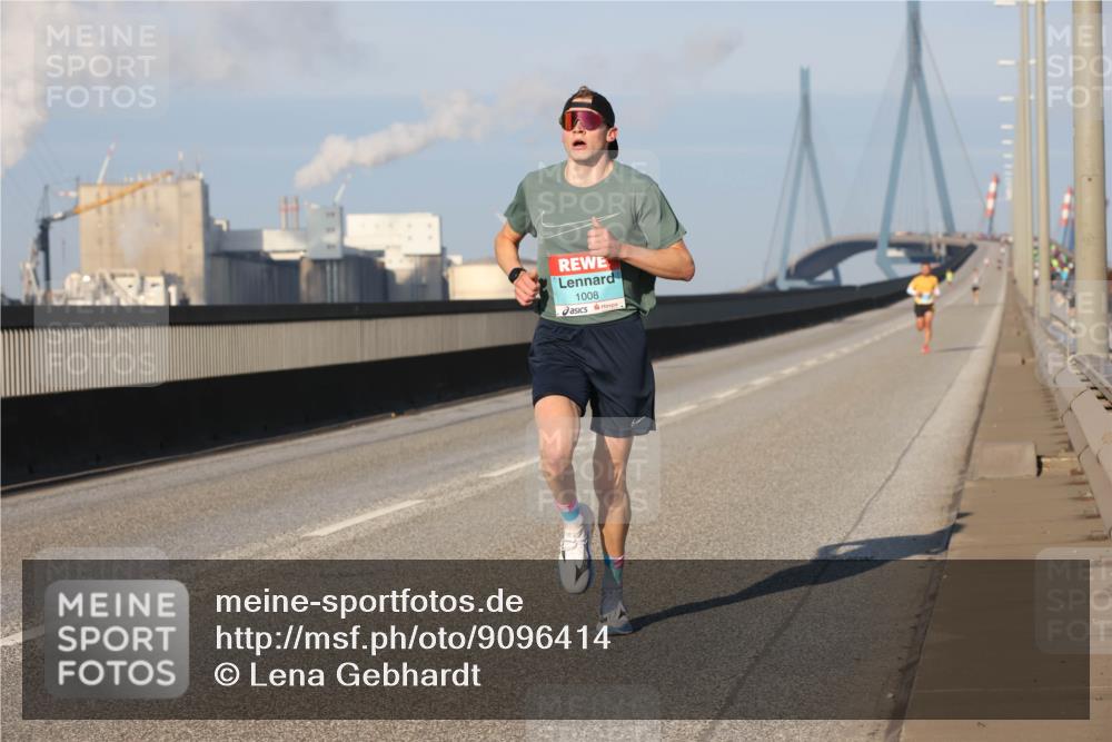 03.10.2025 - Köhlbrandbrückenlauf Lena Gebhardt http://msf.ph/oto/9096414 03.10.2025 09:33:05 Position 2 1008 meine-sportfotos.de