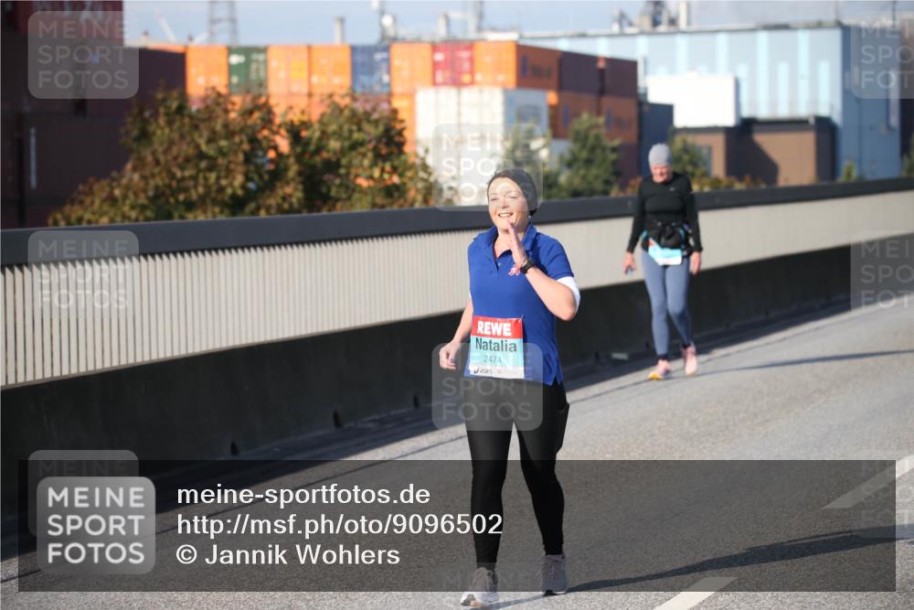 03.10.2025 - Köhlbrandbrückenlauf Jannik Wohlers http://msf.ph/oto/9096502 03.10.2025 10:14:53 Position 3 2474 meine-sportfotos.de