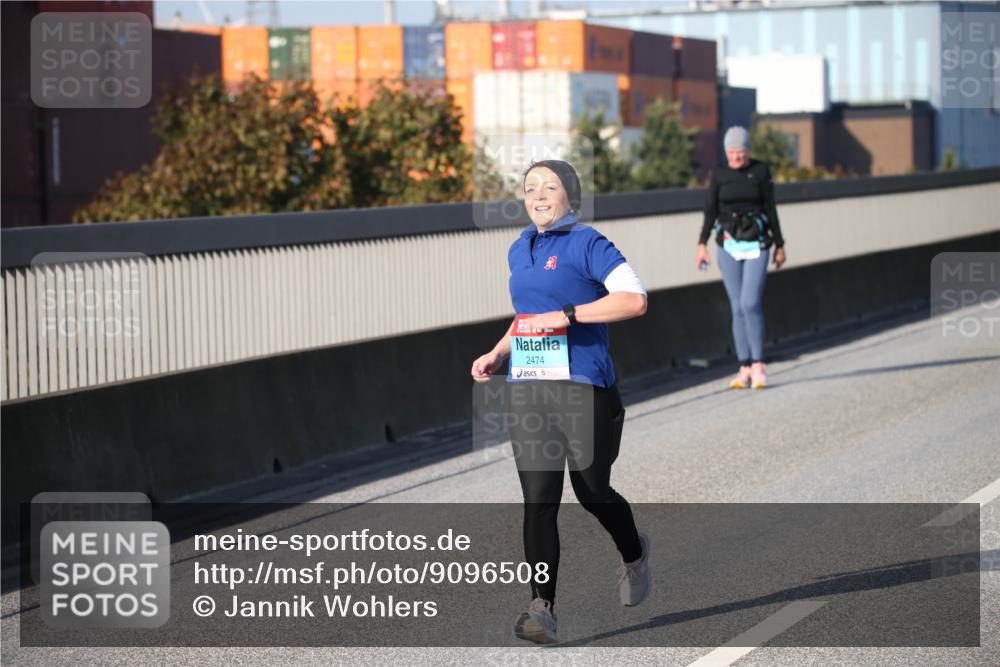 03.10.2025 - Köhlbrandbrückenlauf Jannik Wohlers http://msf.ph/oto/9096508 03.10.2025 10:14:53 Position 3 2474 meine-sportfotos.de