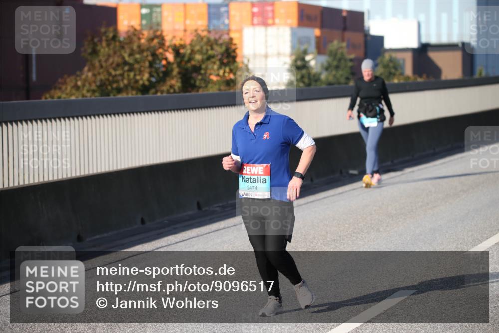 03.10.2025 - Köhlbrandbrückenlauf Jannik Wohlers http://msf.ph/oto/9096517 03.10.2025 10:14:53 Position 3 2474 meine-sportfotos.de