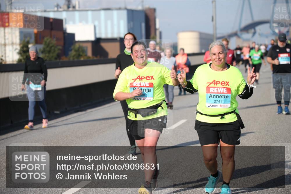 03.10.2025 - Köhlbrandbrückenlauf Jannik Wohlers http://msf.ph/oto/9096531 03.10.2025 10:14:55 Position 3 38, 2741 meine-sportfotos.de