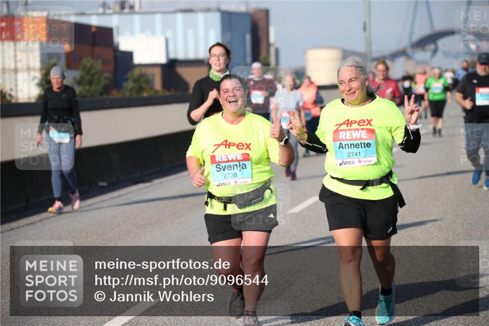 03.10.2025 - Köhlbrandbrückenlauf Jannik Wohlers http://msf.ph/oto/9096544 03.10.2025 10:14:55 Position 3 2738, 2741 meine-sportfotos.de