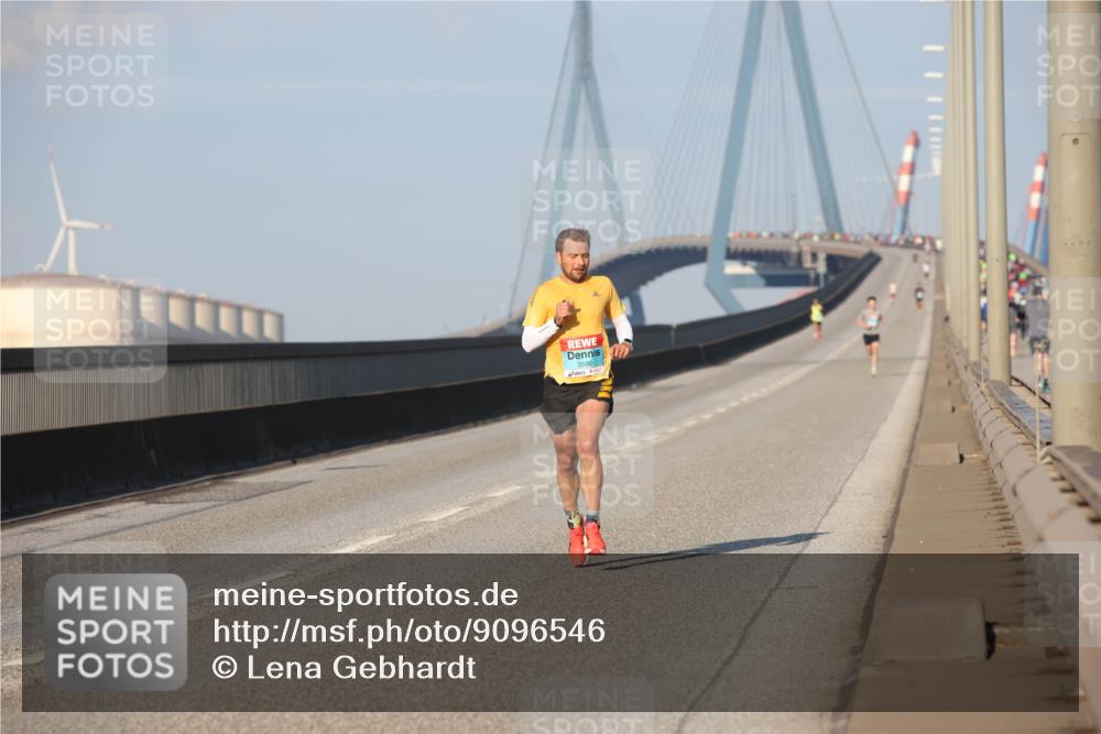 03.10.2025 - Köhlbrandbrückenlauf Lena Gebhardt http://msf.ph/oto/9096546 03.10.2025 09:33:12 Position 2  meine-sportfotos.de