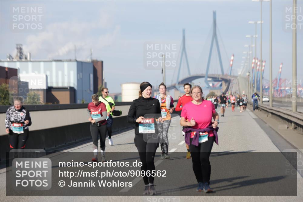 03.10.2025 - Köhlbrandbrückenlauf Jannik Wohlers http://msf.ph/oto/9096562 03.10.2025 10:17:18 Position 3 2662 meine-sportfotos.de