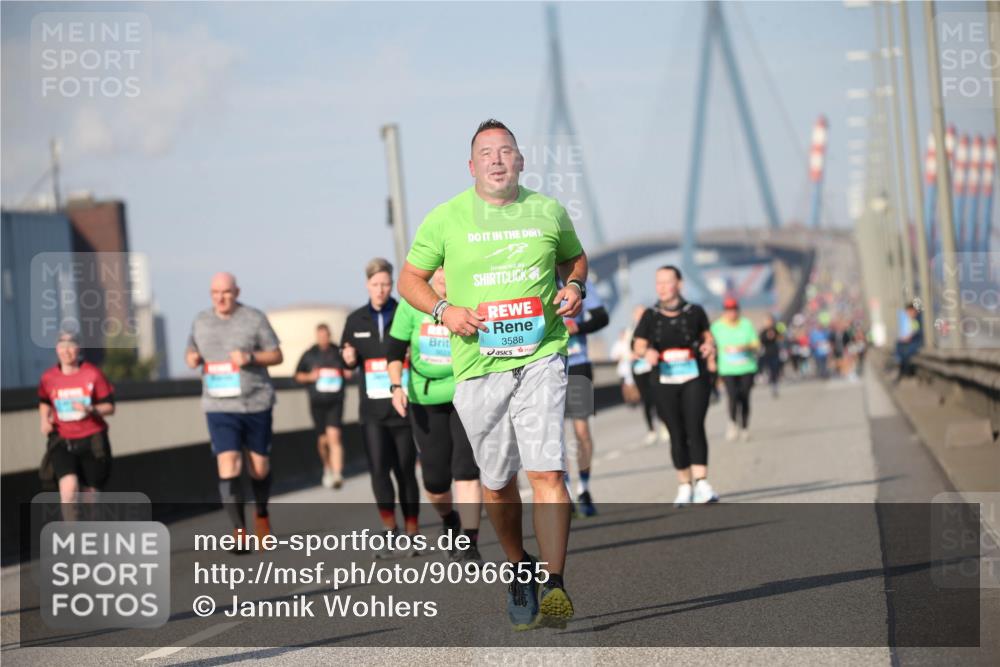 03.10.2025 - Köhlbrandbrückenlauf Jannik Wohlers http://msf.ph/oto/9096655 03.10.2025 10:15:05 Position 3 3588 meine-sportfotos.de