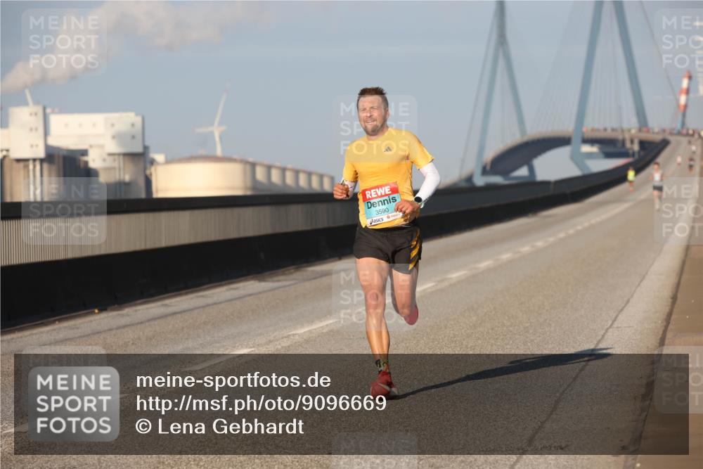 03.10.2025 - Köhlbrandbrückenlauf Lena Gebhardt http://msf.ph/oto/9096669 03.10.2025 09:33:15 Position 2 3590 meine-sportfotos.de