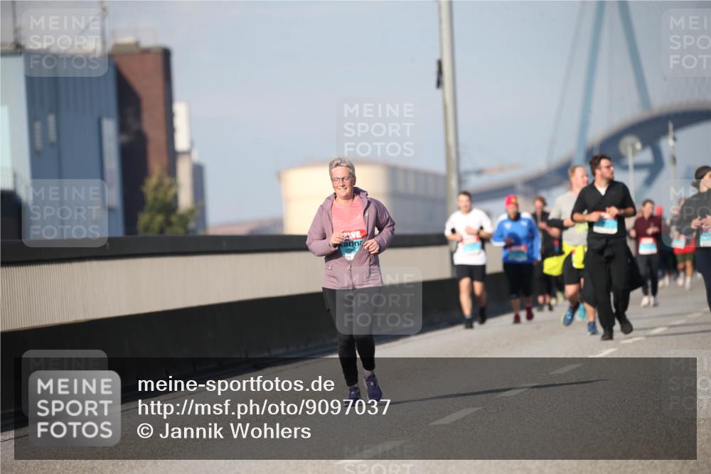 03.10.2025 - Köhlbrandbrückenlauf Jannik Wohlers http://msf.ph/oto/9097037 03.10.2025 10:15:33 Position 3  meine-sportfotos.de