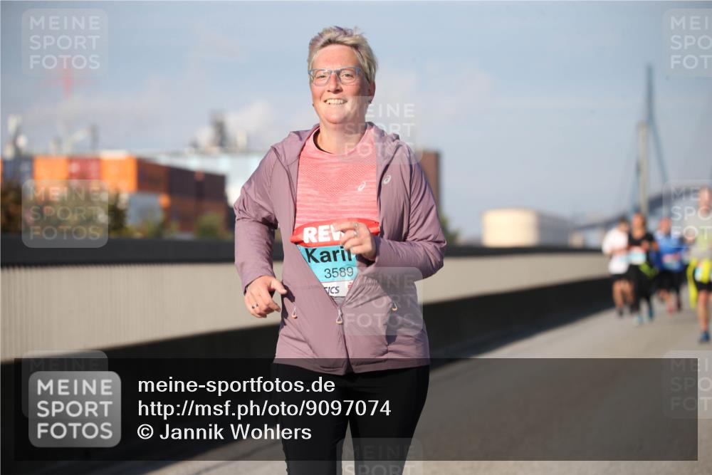 03.10.2025 - Köhlbrandbrückenlauf Jannik Wohlers http://msf.ph/oto/9097074 03.10.2025 10:15:45 Position 3 3589 meine-sportfotos.de