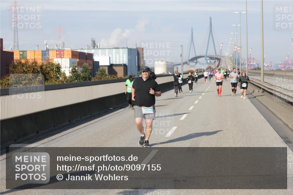 03.10.2025 - Köhlbrandbrückenlauf Jannik Wohlers http://msf.ph/oto/9097155 03.10.2025 10:17:50 Position 3 1518 meine-sportfotos.de