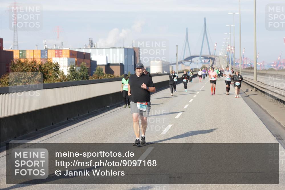 03.10.2025 - Köhlbrandbrückenlauf Jannik Wohlers http://msf.ph/oto/9097168 03.10.2025 10:17:51 Position 3 1518 meine-sportfotos.de