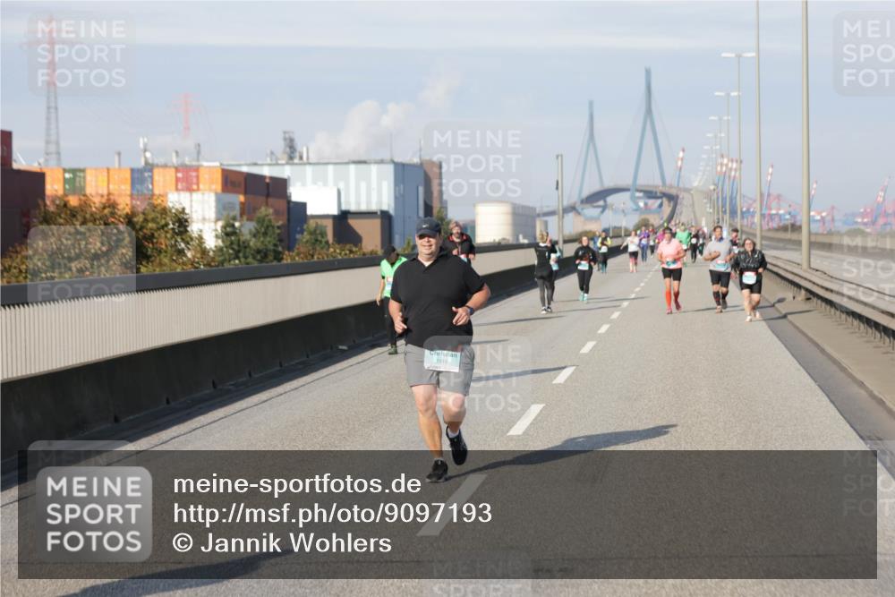 03.10.2025 - Köhlbrandbrückenlauf Jannik Wohlers http://msf.ph/oto/9097193 03.10.2025 10:17:51 Position 3 1518 meine-sportfotos.de