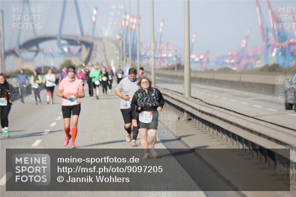 03.10.2025 - Köhlbrandbrückenlauf Jannik Wohlers http://msf.ph/oto/9097205 03.10.2025 10:17:55 Position 3 3319 meine-sportfotos.de
