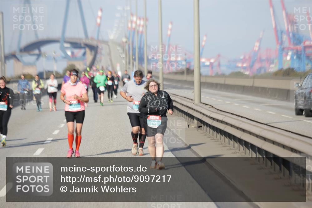 03.10.2025 - Köhlbrandbrückenlauf Jannik Wohlers http://msf.ph/oto/9097217 03.10.2025 10:17:55 Position 3 3319 meine-sportfotos.de
