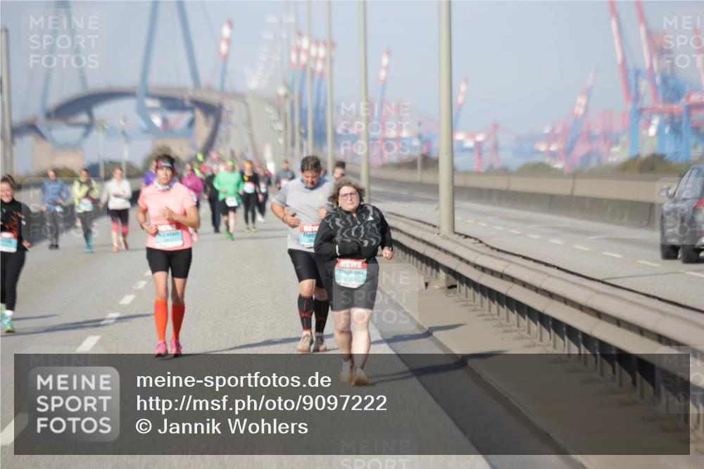 03.10.2025 - Köhlbrandbrückenlauf Jannik Wohlers http://msf.ph/oto/9097222 03.10.2025 10:17:55 Position 3 3319 meine-sportfotos.de