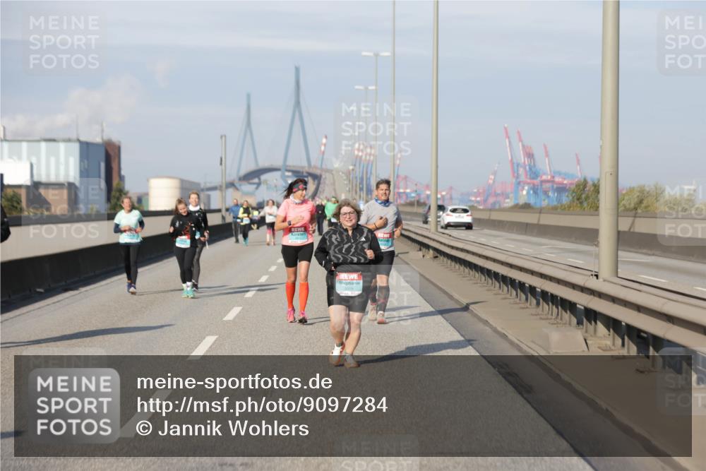 03.10.2025 - Köhlbrandbrückenlauf Jannik Wohlers http://msf.ph/oto/9097284 03.10.2025 10:18:00 Position 3 3319 meine-sportfotos.de