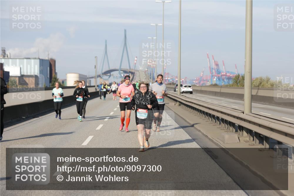 03.10.2025 - Köhlbrandbrückenlauf Jannik Wohlers http://msf.ph/oto/9097300 03.10.2025 10:18:00 Position 3 3319 meine-sportfotos.de