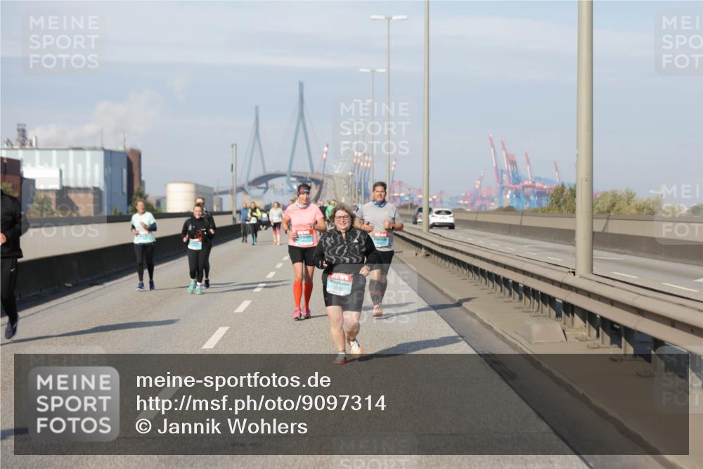 03.10.2025 - Köhlbrandbrückenlauf Jannik Wohlers http://msf.ph/oto/9097314 03.10.2025 10:18:00 Position 3 3319 meine-sportfotos.de