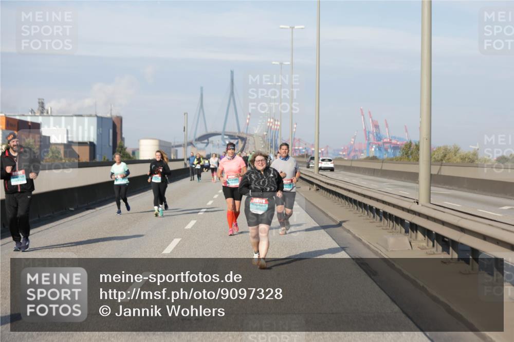 03.10.2025 - Köhlbrandbrückenlauf Jannik Wohlers http://msf.ph/oto/9097328 03.10.2025 10:18:01 Position 3 3319 meine-sportfotos.de