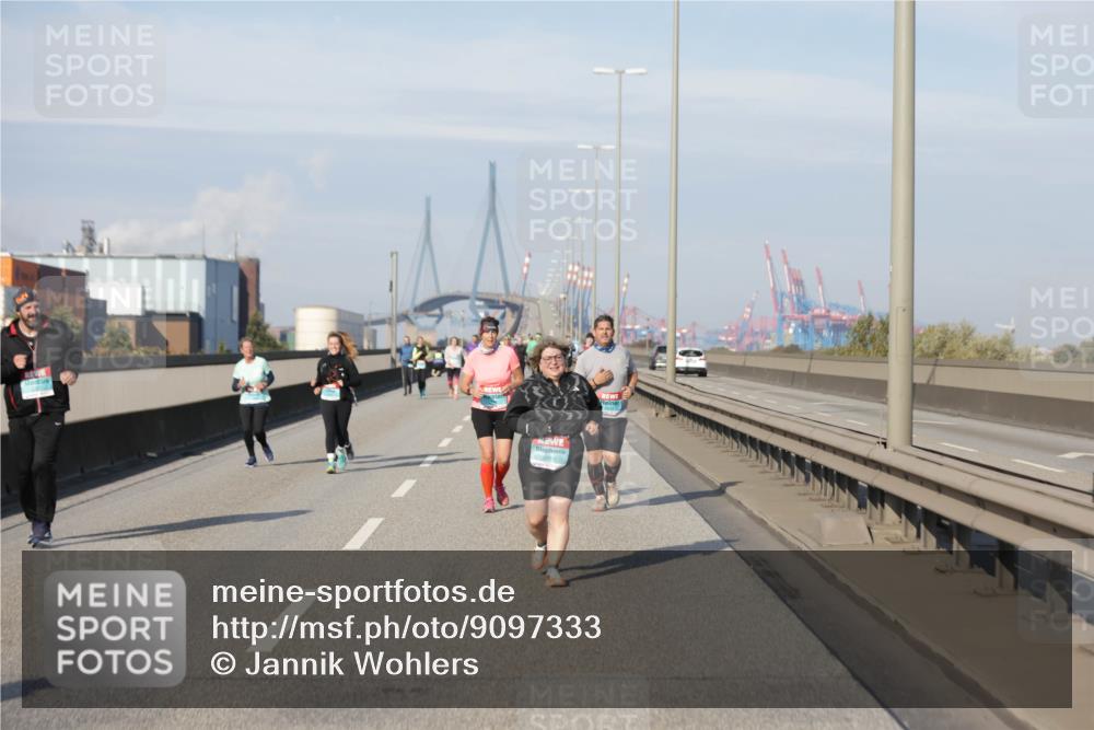 03.10.2025 - Köhlbrandbrückenlauf Jannik Wohlers http://msf.ph/oto/9097333 03.10.2025 10:18:01 Position 3 3319 meine-sportfotos.de