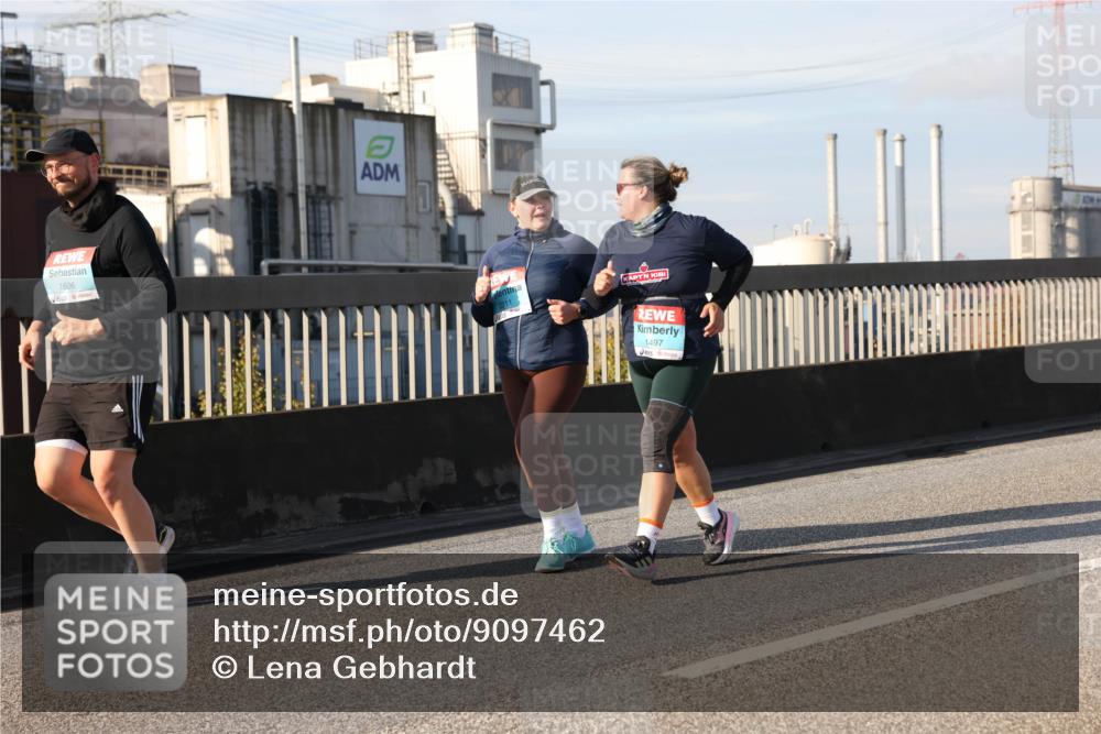 03.10.2025 - Köhlbrandbrückenlauf Lena Gebhardt http://msf.ph/oto/9097462 03.10.2025 10:10:14 Position 2 1606, 1497 meine-sportfotos.de