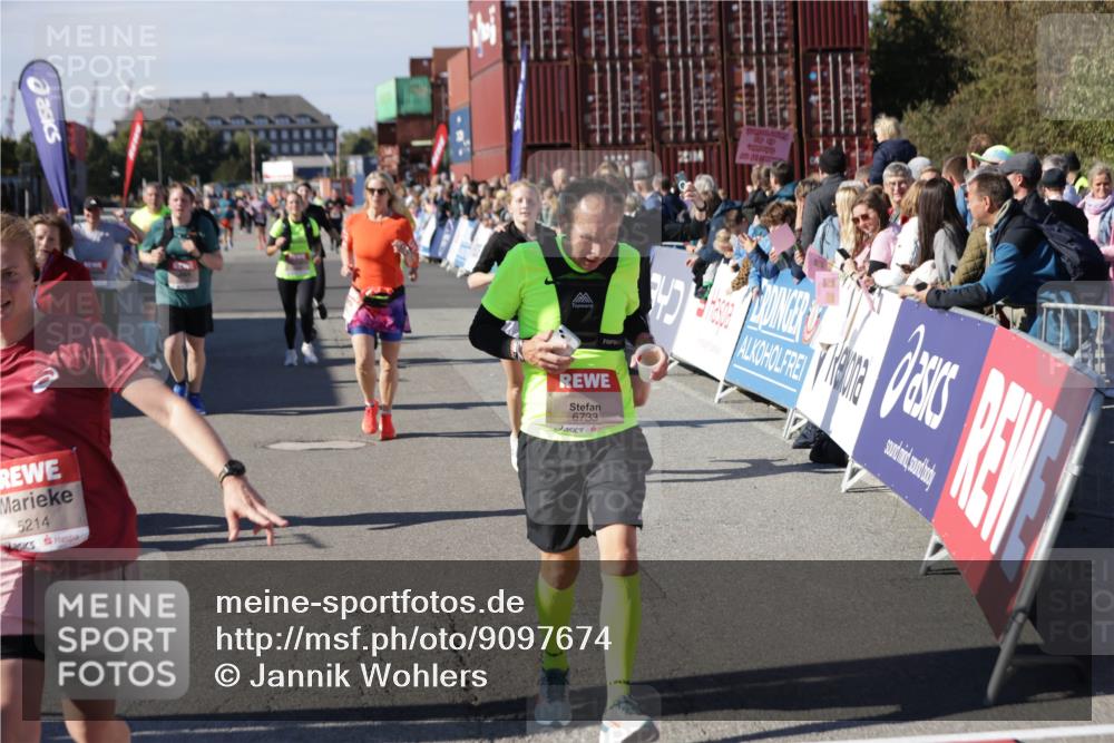 03.10.2025 - Köhlbrandbrückenlauf Jannik Wohlers http://msf.ph/oto/9097674 03.10.2025 13:22:34 Ziel 4481, 4482, 4508, 5122, 5125, 5167, 5213, 5214, 5272, 5675, 5839, 5928, 5933, 5982, 6188, 6300, 6413, 6733 meine-sportfotos.de