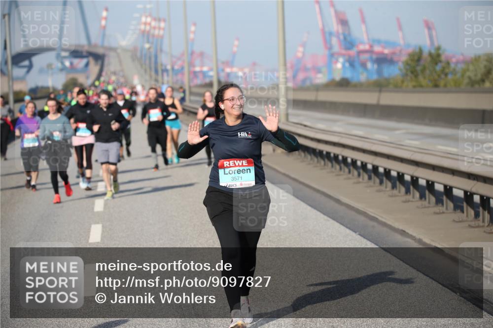 03.10.2025 - Köhlbrandbrückenlauf Jannik Wohlers http://msf.ph/oto/9097827 03.10.2025 10:16:31 Position 3 3571 meine-sportfotos.de