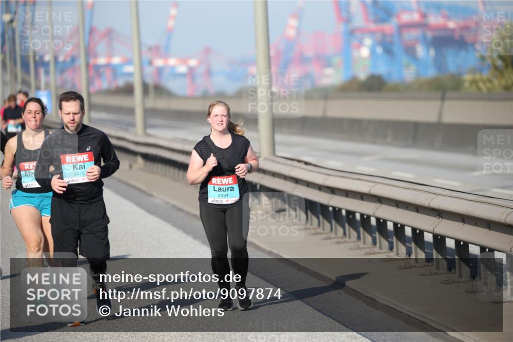 03.10.2025 - Köhlbrandbrückenlauf Jannik Wohlers http://msf.ph/oto/9097874 03.10.2025 10:16:37 Position 3 3475, 2434 meine-sportfotos.de