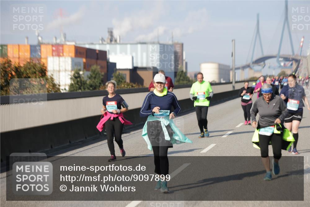 03.10.2025 - Köhlbrandbrückenlauf Jannik Wohlers http://msf.ph/oto/9097899 03.10.2025 10:18:53 Position 3 2488 meine-sportfotos.de