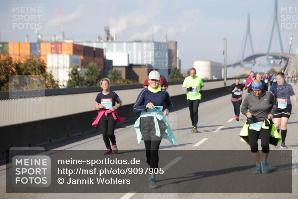 03.10.2025 - Köhlbrandbrückenlauf Jannik Wohlers http://msf.ph/oto/9097905 03.10.2025 10:18:53 Position 3 2516, 2488 meine-sportfotos.de