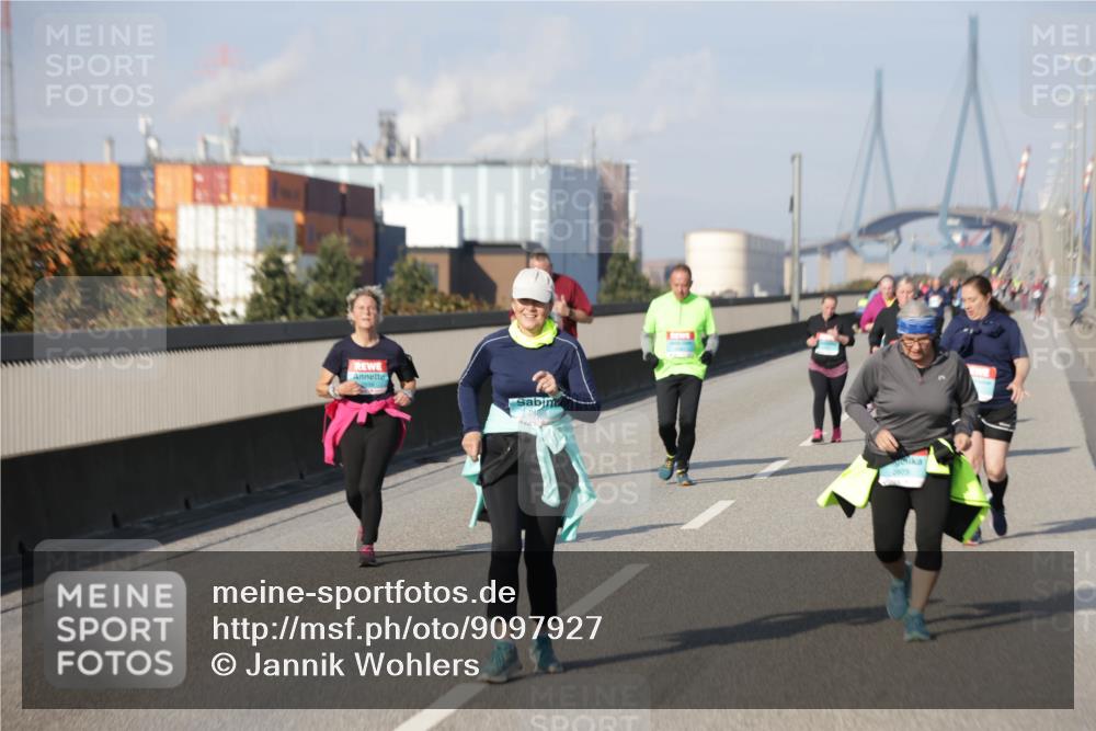 03.10.2025 - Köhlbrandbrückenlauf Jannik Wohlers http://msf.ph/oto/9097927 03.10.2025 10:18:53 Position 3 2803 meine-sportfotos.de