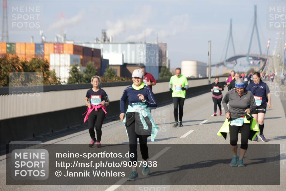 03.10.2025 - Köhlbrandbrückenlauf Jannik Wohlers http://msf.ph/oto/9097938 03.10.2025 10:18:53 Position 3 2488, 2603 meine-sportfotos.de