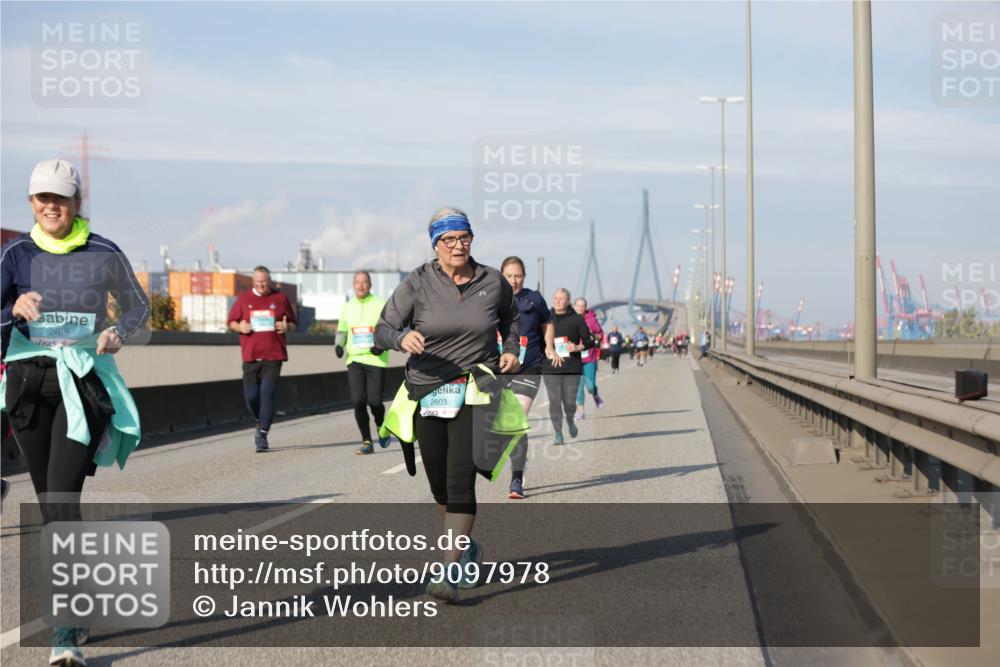 03.10.2025 - Köhlbrandbrückenlauf Jannik Wohlers http://msf.ph/oto/9097978 03.10.2025 10:18:57 Position 3 2488, 2603 meine-sportfotos.de