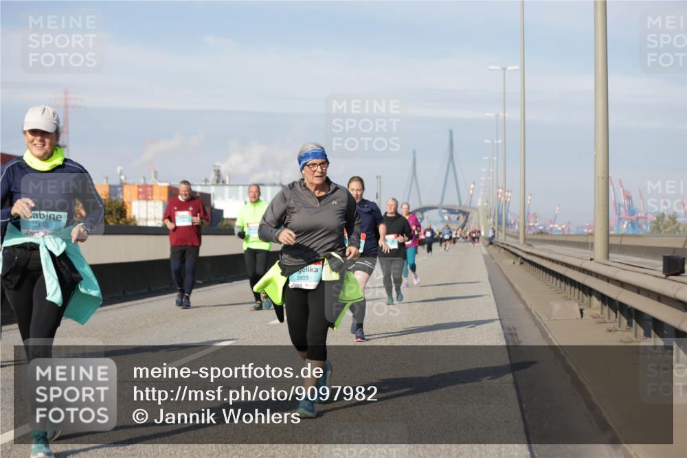 03.10.2025 - Köhlbrandbrückenlauf Jannik Wohlers http://msf.ph/oto/9097982 03.10.2025 10:18:57 Position 3 2488, 2603 meine-sportfotos.de